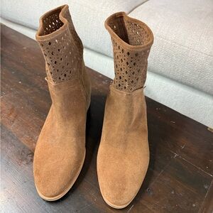 Michael Kors Brown Suede women’s Boots Size 8